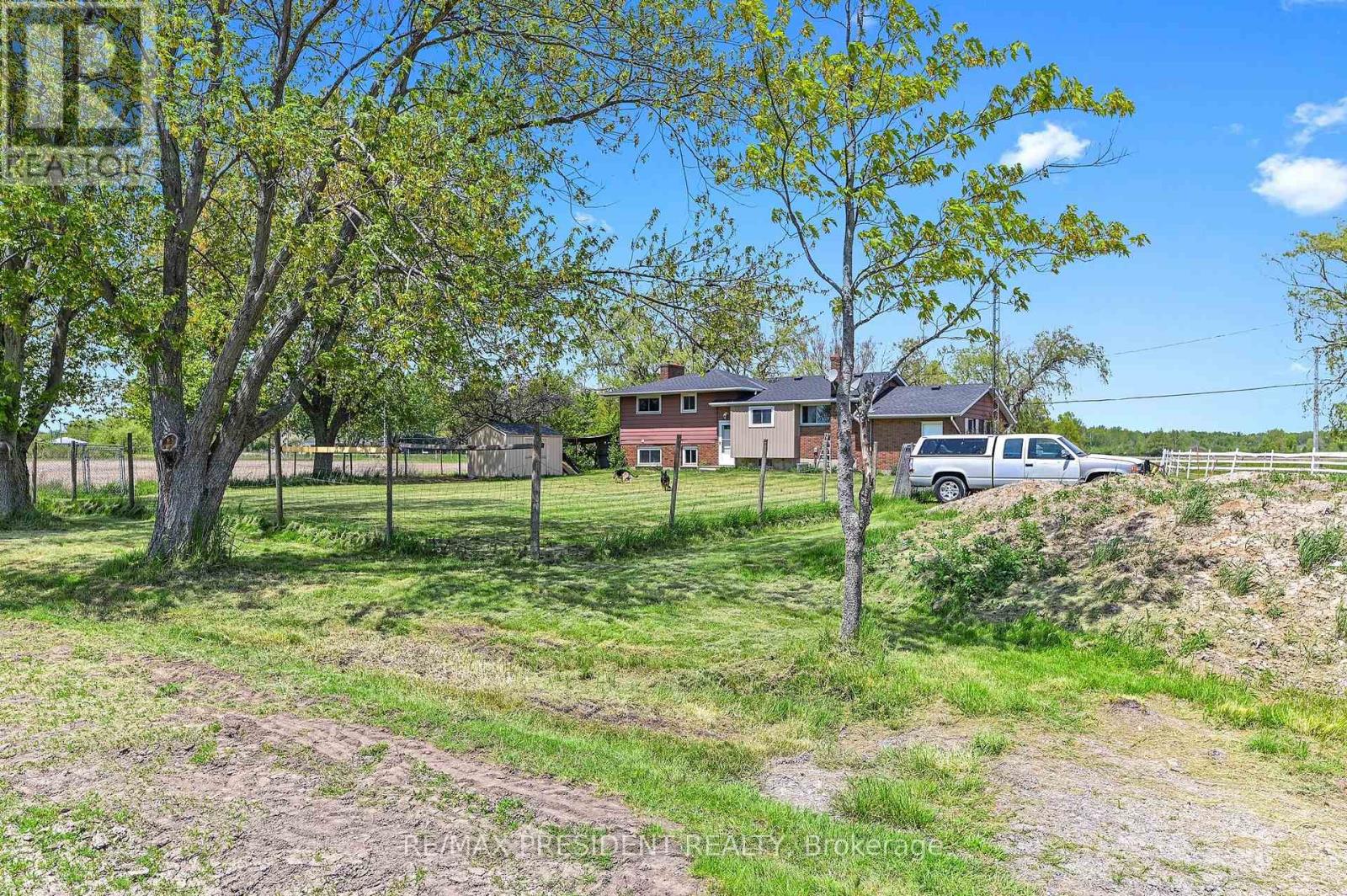 40233 Forks Rd S, Wainfleet, ON L0S 1V0