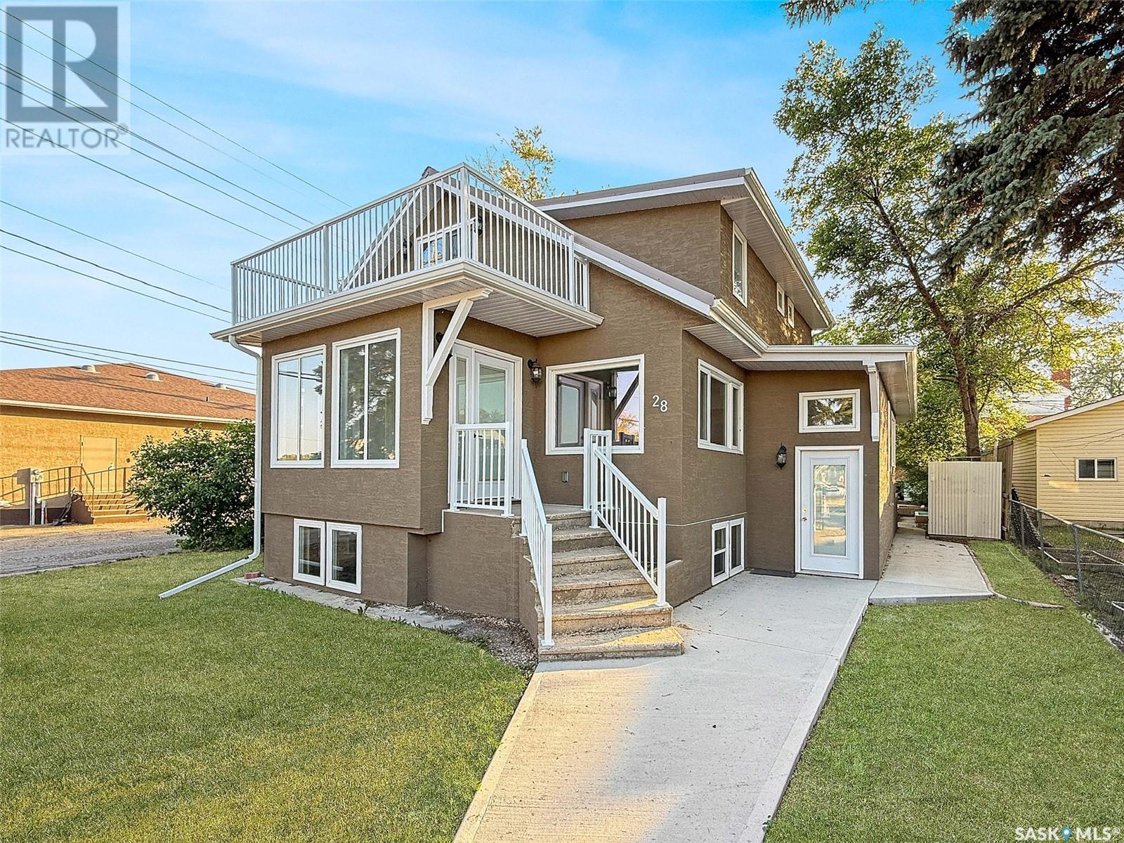 28 3 Avenue Northeast, Swift Current, SK S9H 2G2