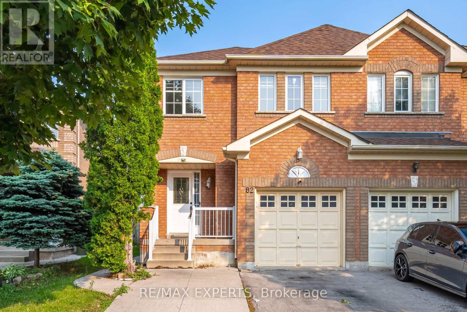 82 Twin Pines Cres, Brampton, ON L7A 1M8