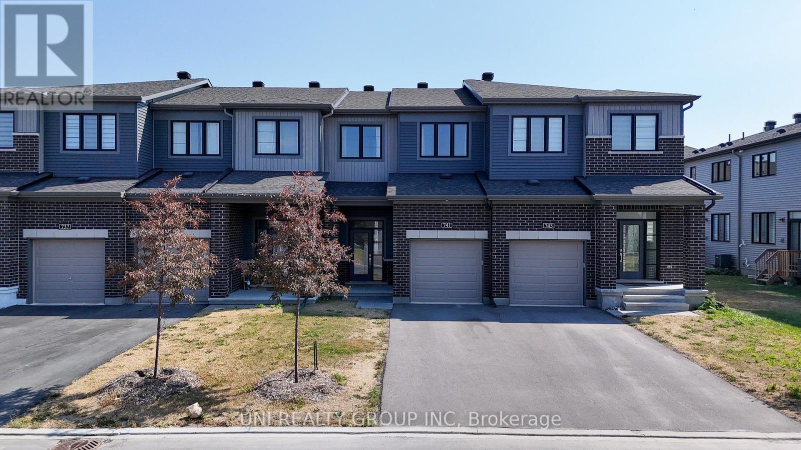 741 Cashmere Ter, Ottawa, ON K2J 6Z6