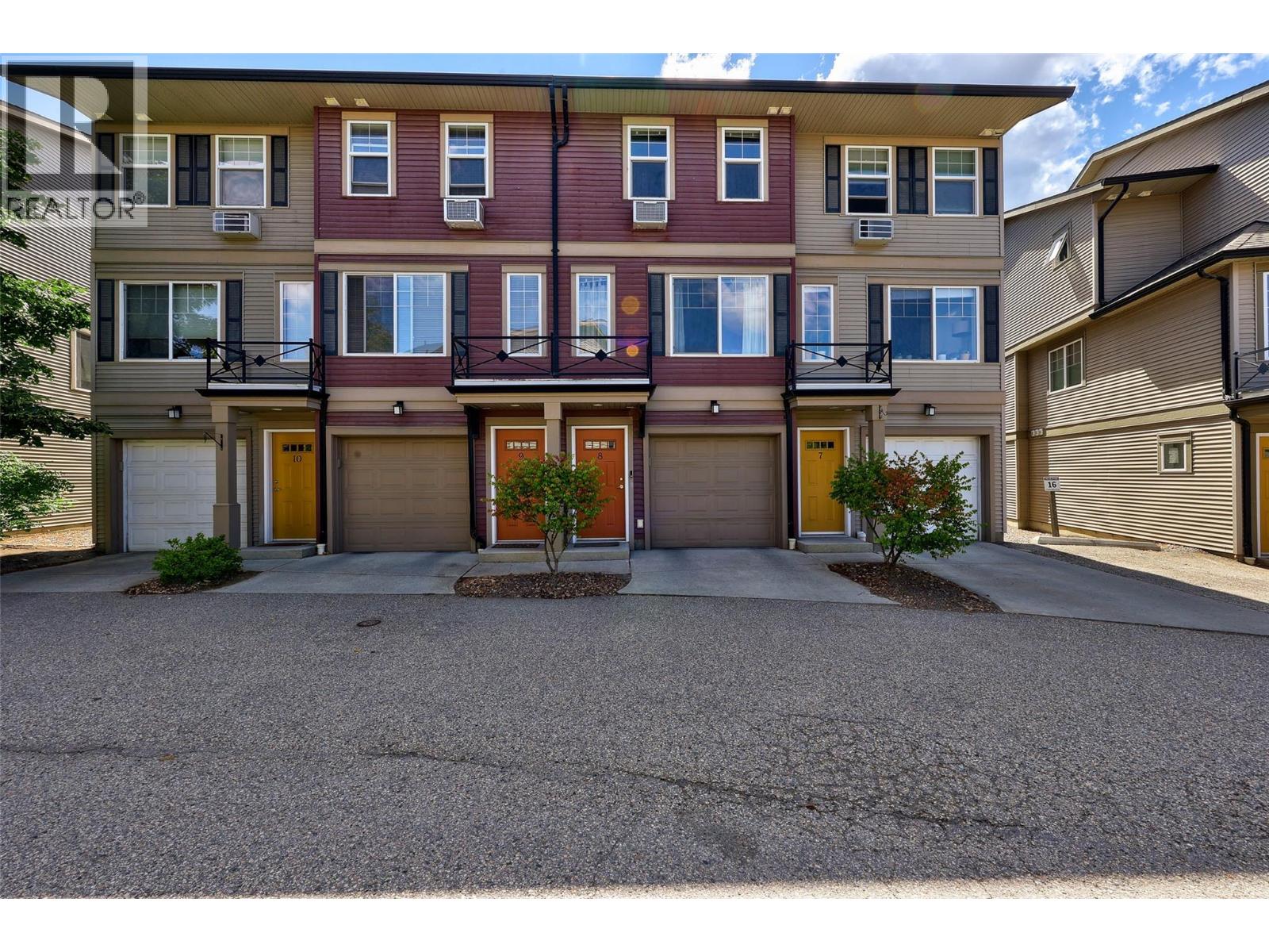 1970 Braeview Place Unit 8, Kamloops, BC V1S 0A2
