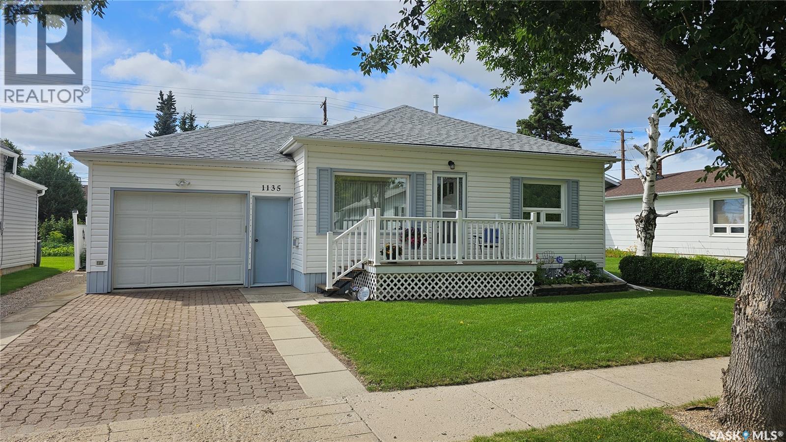 1135 9 Street, Humboldt, SK S0K 2A0