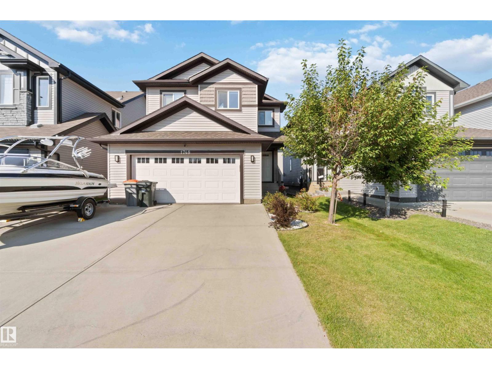 1748 Westerra Lo, Stony Plain, AB T7Z 0K9