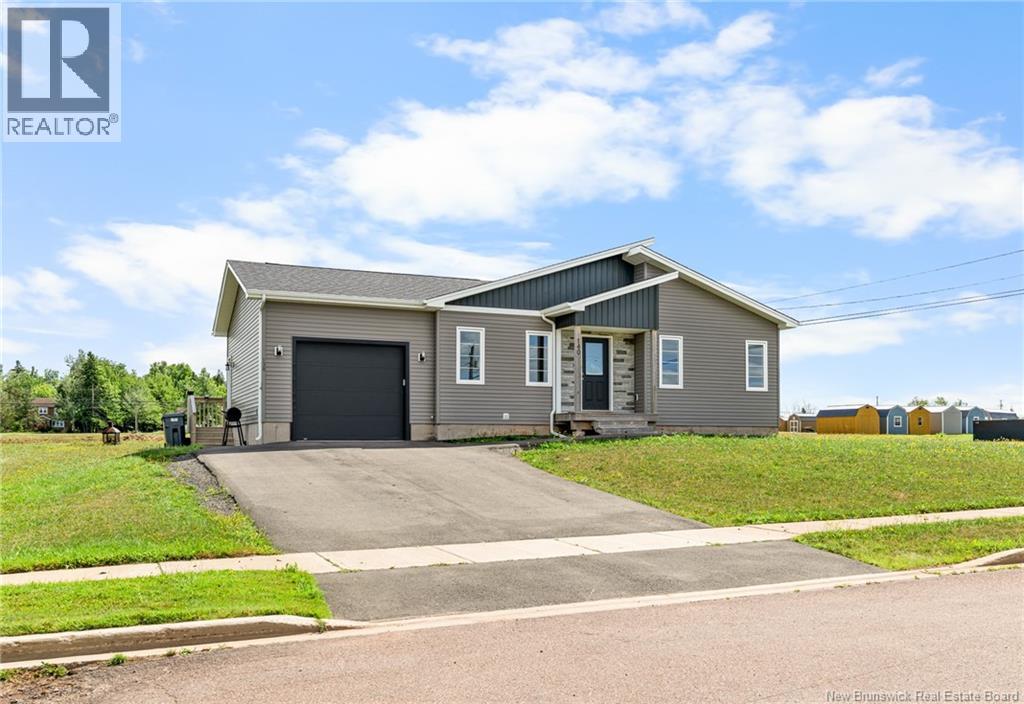 138-140 Maccoun, Moncton, NB E1K 0A1
