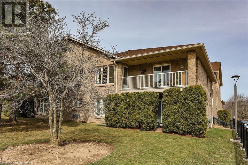 3050 Pinemeadow Drive Unit 16, Burlington, ON L7M 3X5