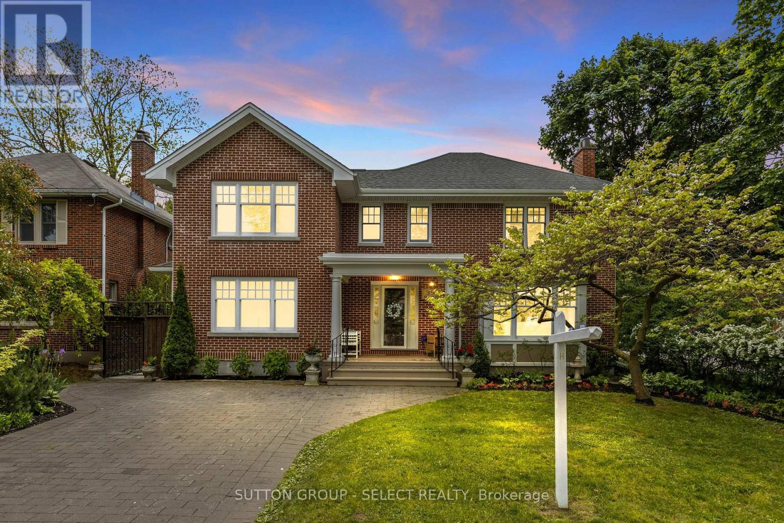 391 Regent St, London, ON N6A 2H7