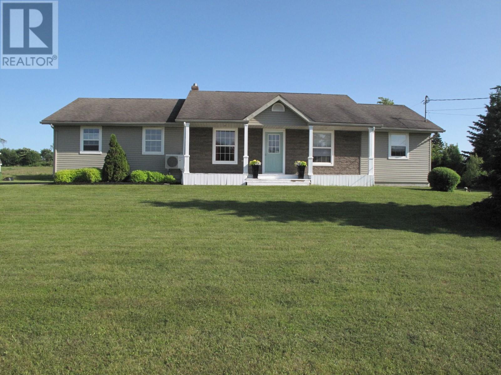 1029 E Suffolk Rd, Suffolk, PE C1C 0G4