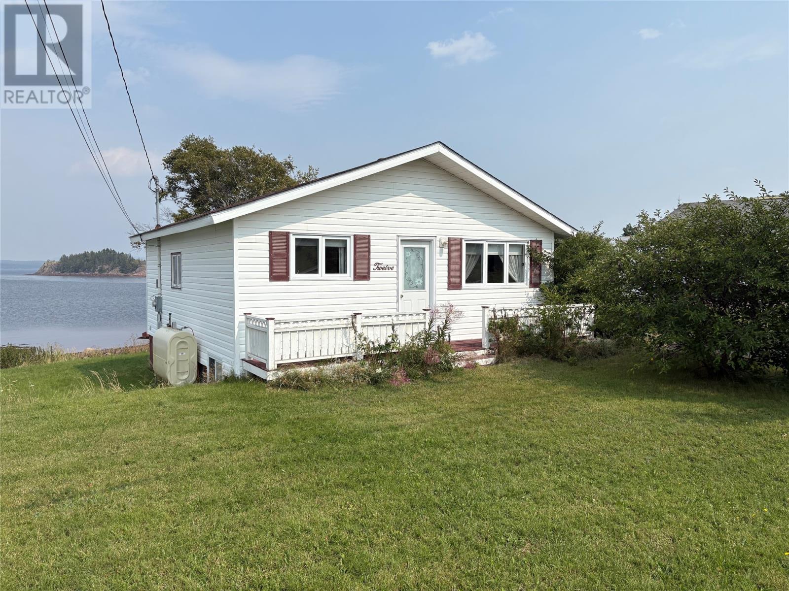 12 Marine Dr, Botwood, NL A0H 1E0