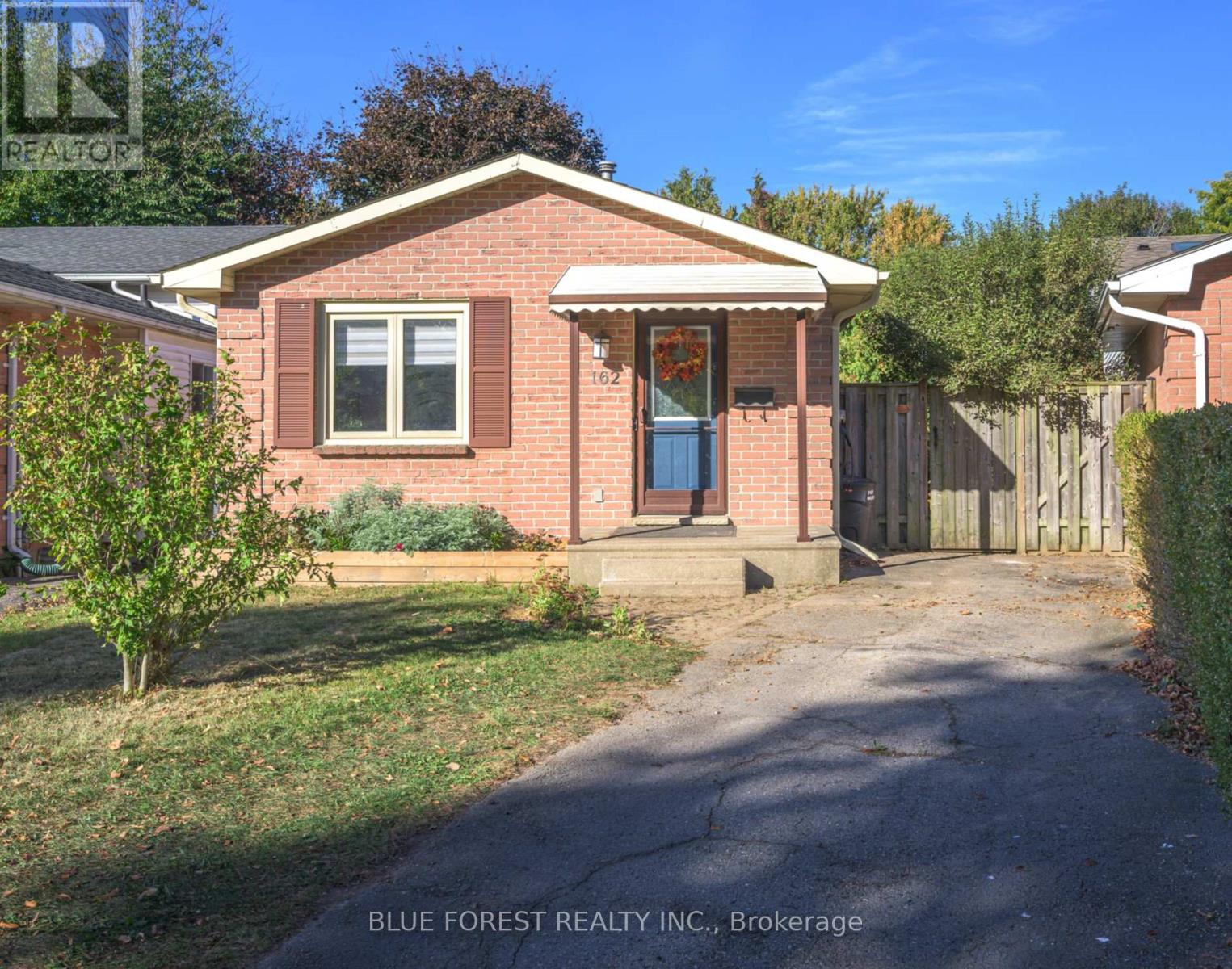 162 Olympic Cres, London, ON N6G 3P7