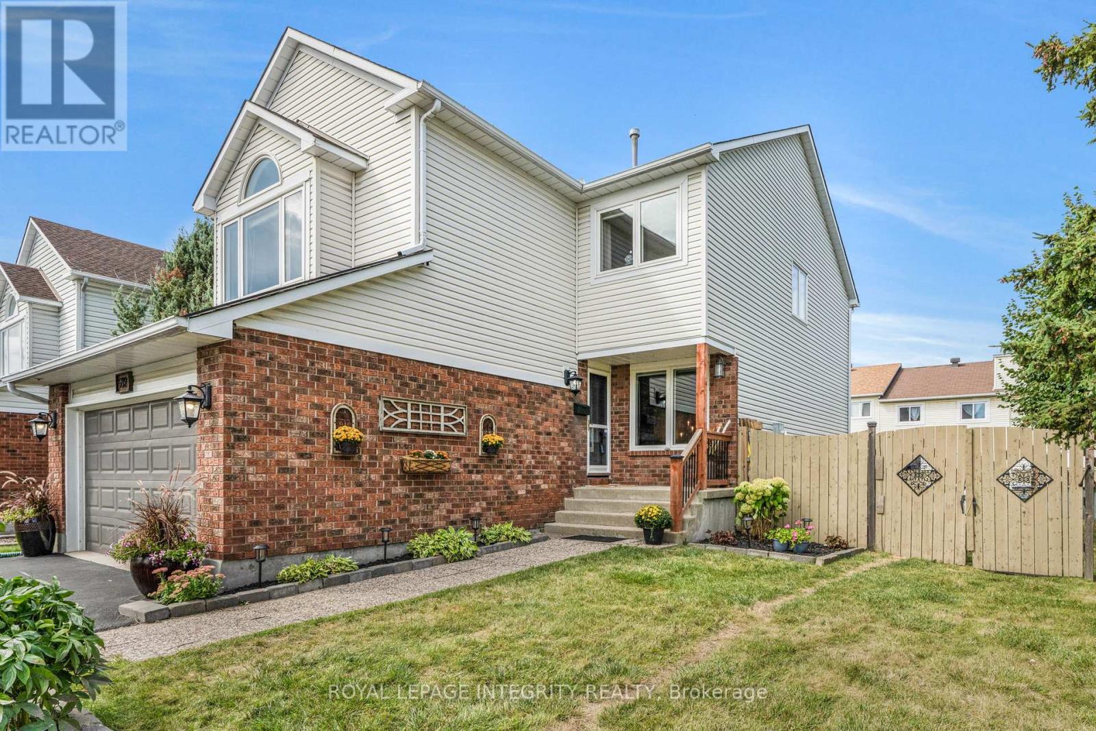 589 Pocono Cres, Ottawa, ON K4A 3J6