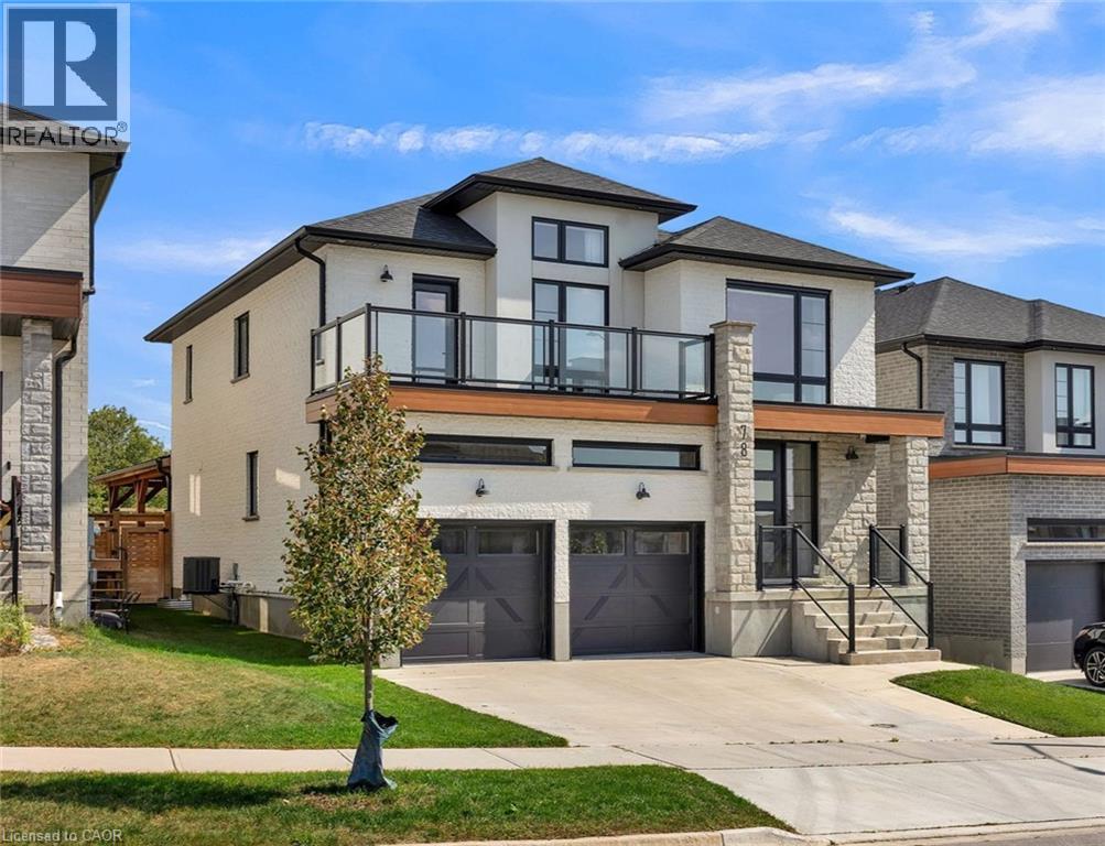 78 Ridgemount St, Kitchener, ON N2P 0J3