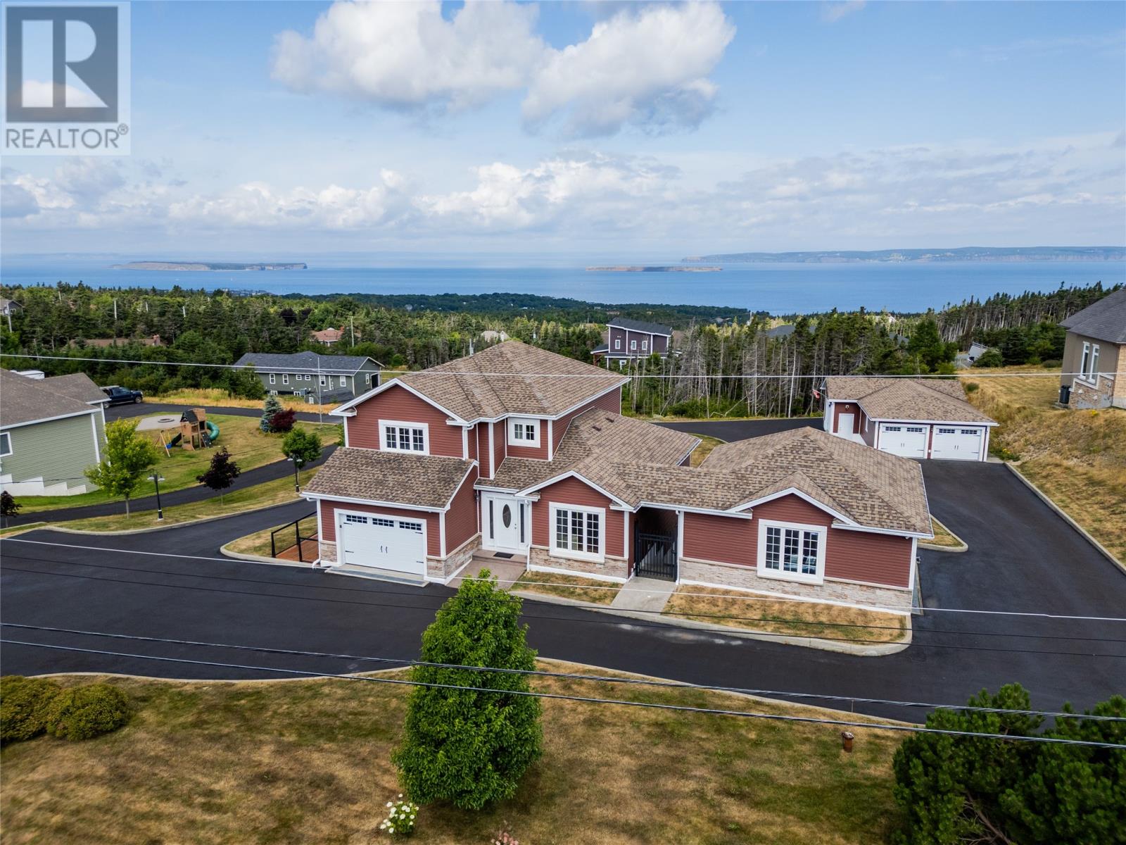 15 Everest St, Paradise, NL A1L 0B7