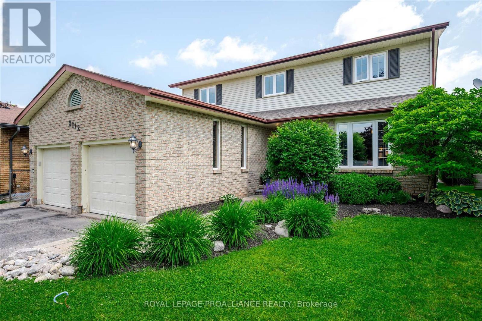 2112 Lorraine Dr Ward 5 Dr, Peterborough, ON K9L 1X4