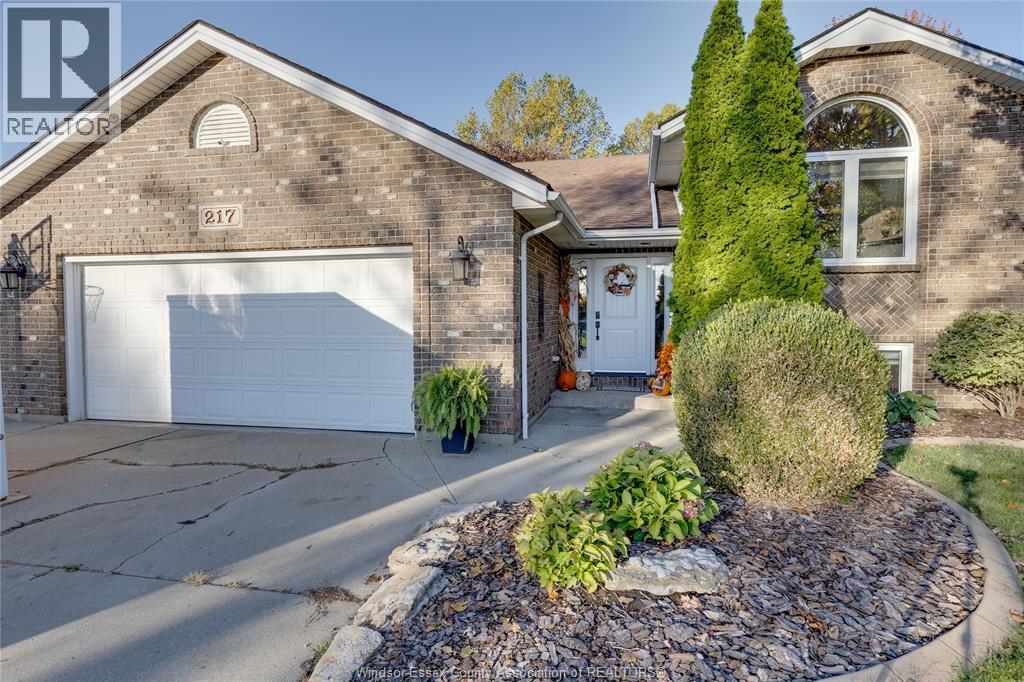 217 Beechwood Dr, Lakeshore, ON N0R 1A0