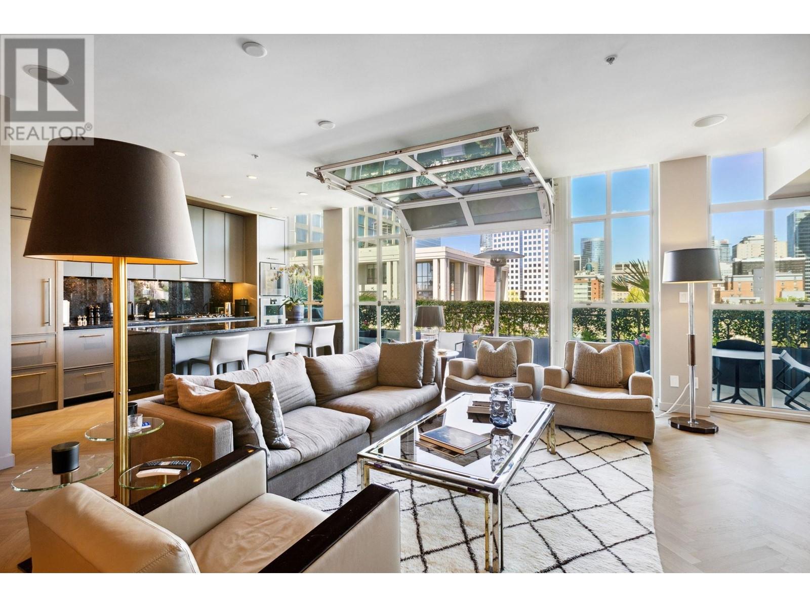 546 Beatty Street Unit 701, Vancouver, BC V6B 2L3