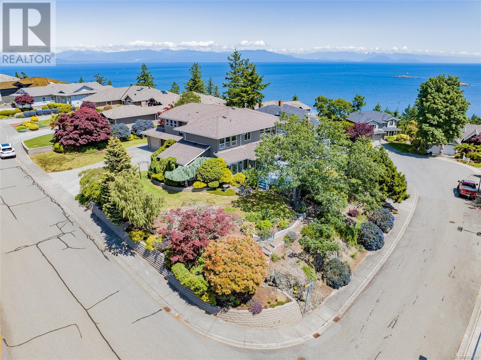 3689 Glen Oaks Dr, Nanaimo, BC V9T 5A1