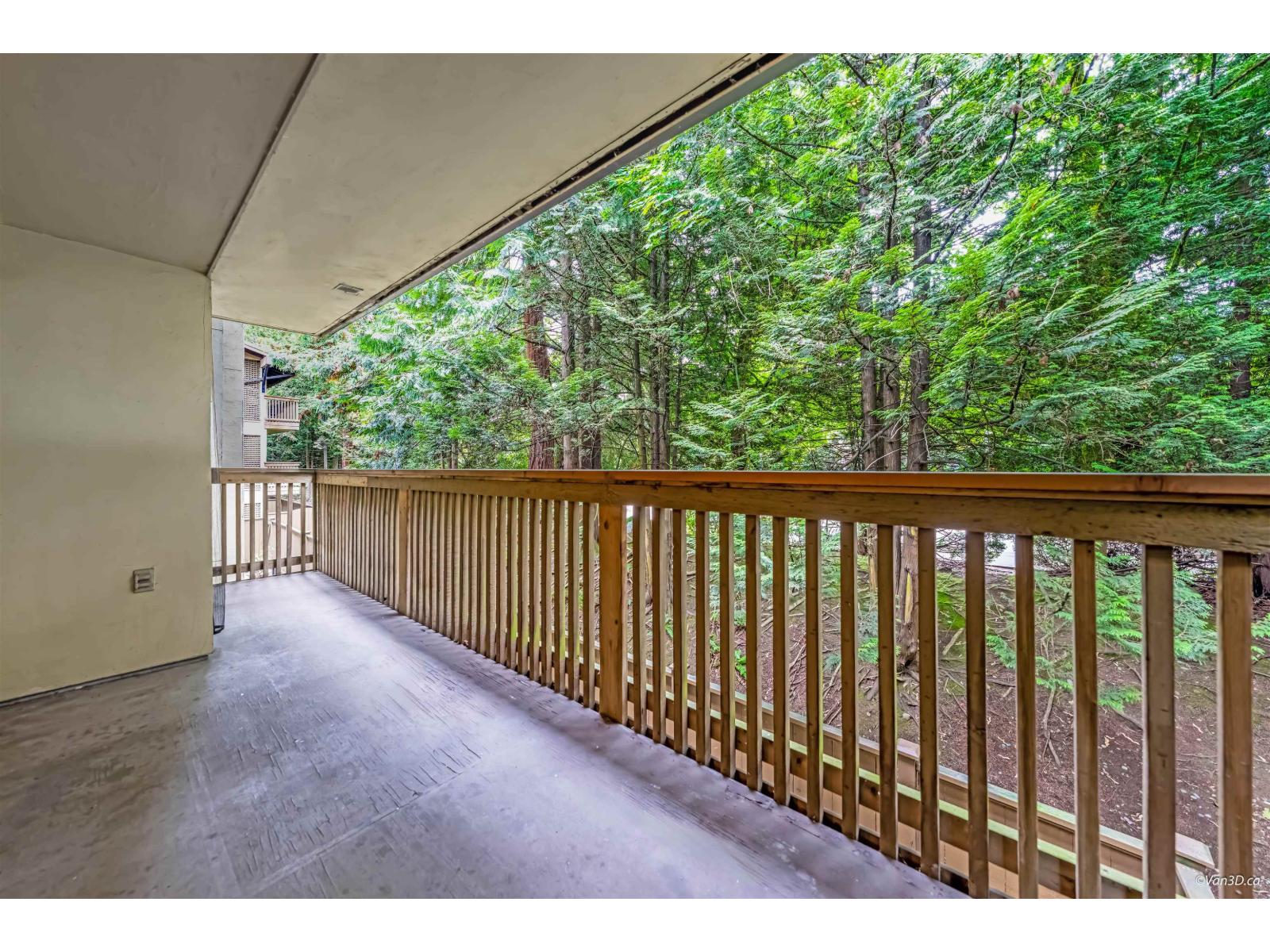 14925 100 Avenue Unit 202, Surrey, BC V3R 1J6