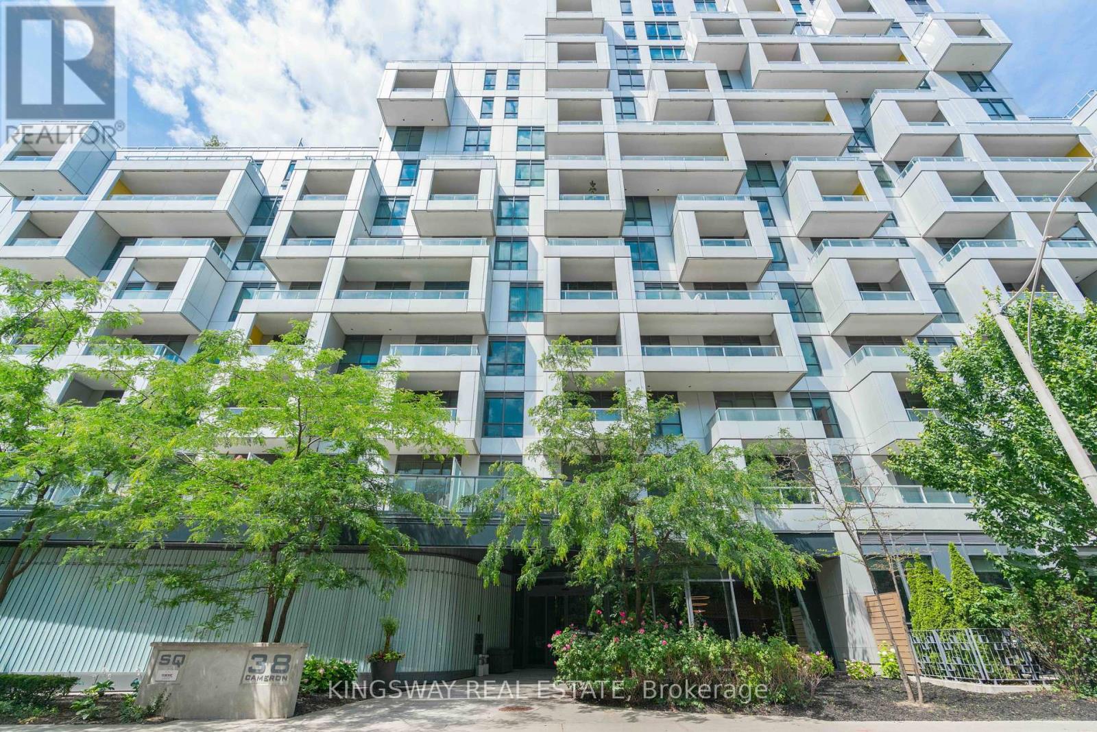 601 38 Cameron St, Toronto, ON M5T 0C3