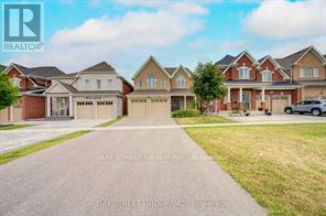 1804 Grandview St N, Oshawa, ON L1K 0Y2