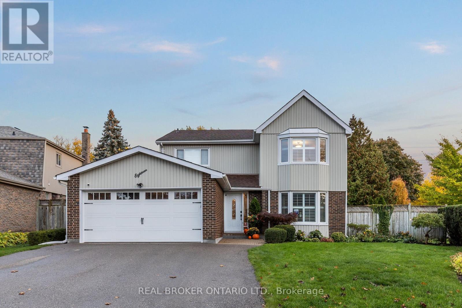 18 Mansfield St, Brampton, ON L6S 2Y4