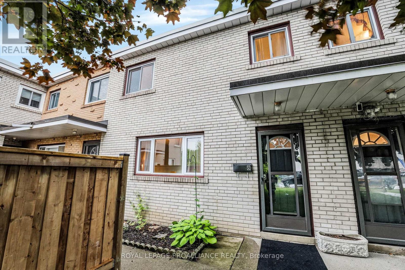 8 137 Furnace St, Cobourg, ON K9A 2E5