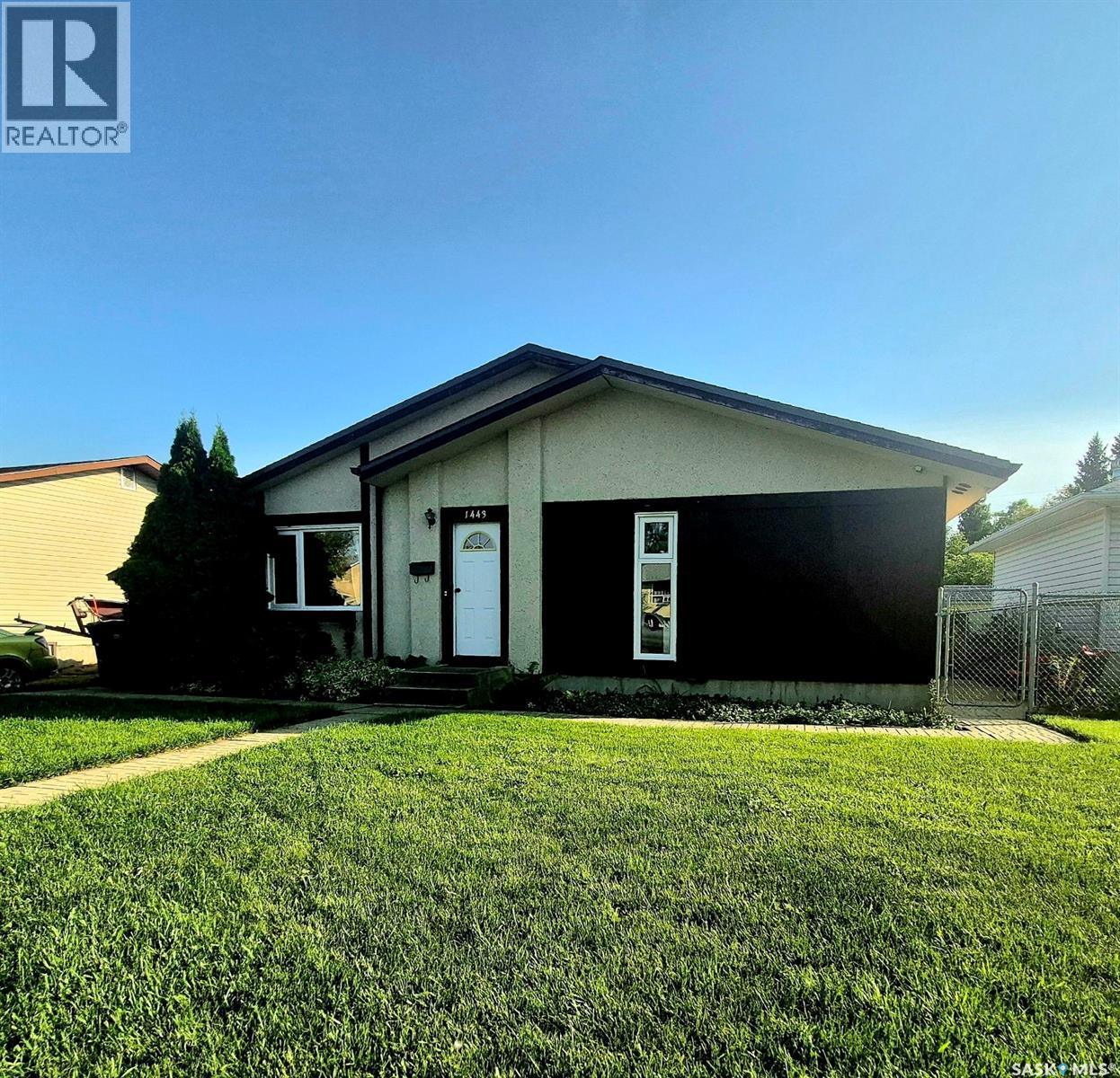 1443 4 Street East, Prince Albert, SK S6V 0L7
