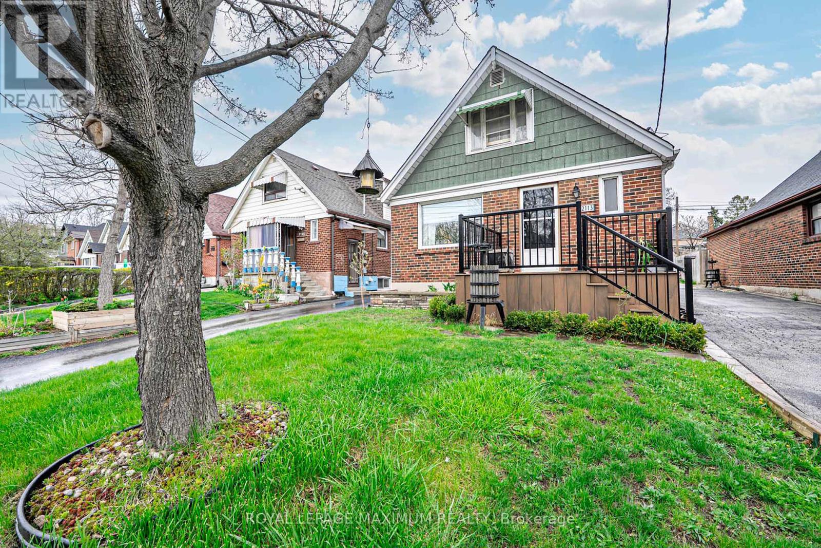 2113 Keele St, Toronto Beechborough-greenbrook, ON M6M 3Z3