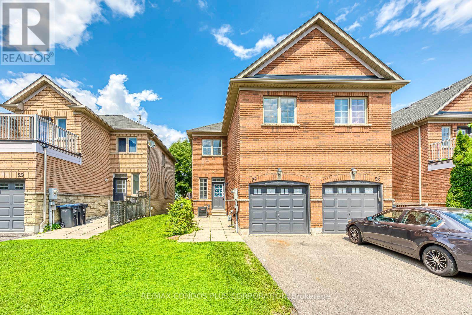 27 1015 Galesway Blvd, Mississauga, ON L5V 0A8