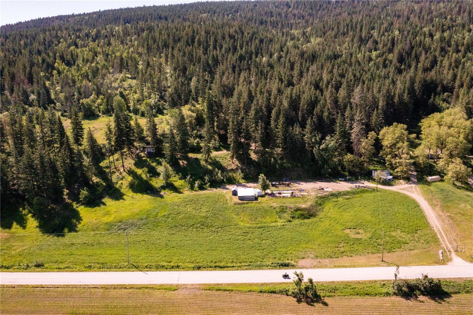 5165 Salmon River Rd, Armstrong, BC V0E 1B4