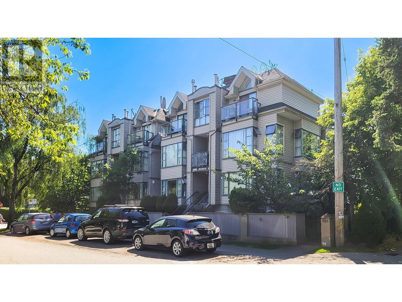 3167 Laurel St, Vancouver, BC V5Z 3T7