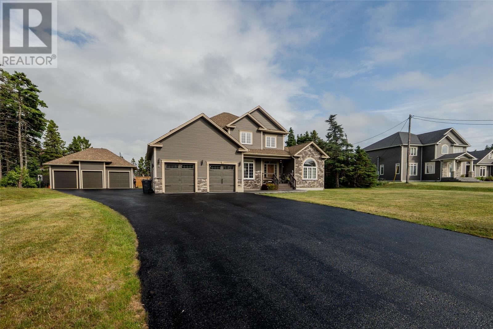 33 Quarry Road Ext, Torbay, NL A1K 1A3