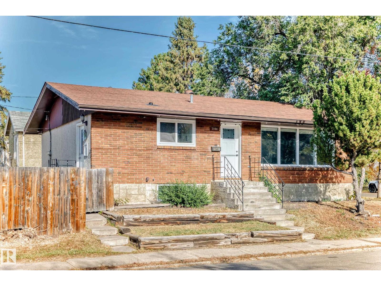 129 Av Nw Unit 7104, Edmonton, AB T5C 1W1