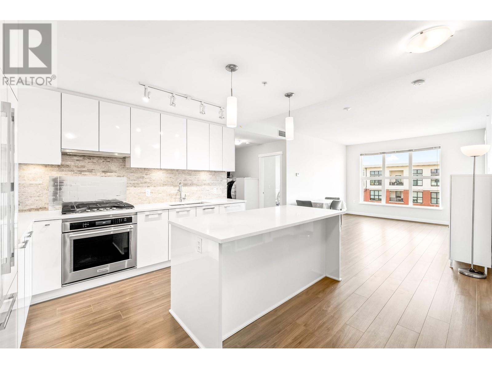9500 Tomicki Avenue Unit 413, Richmond, BC V6R 0R9