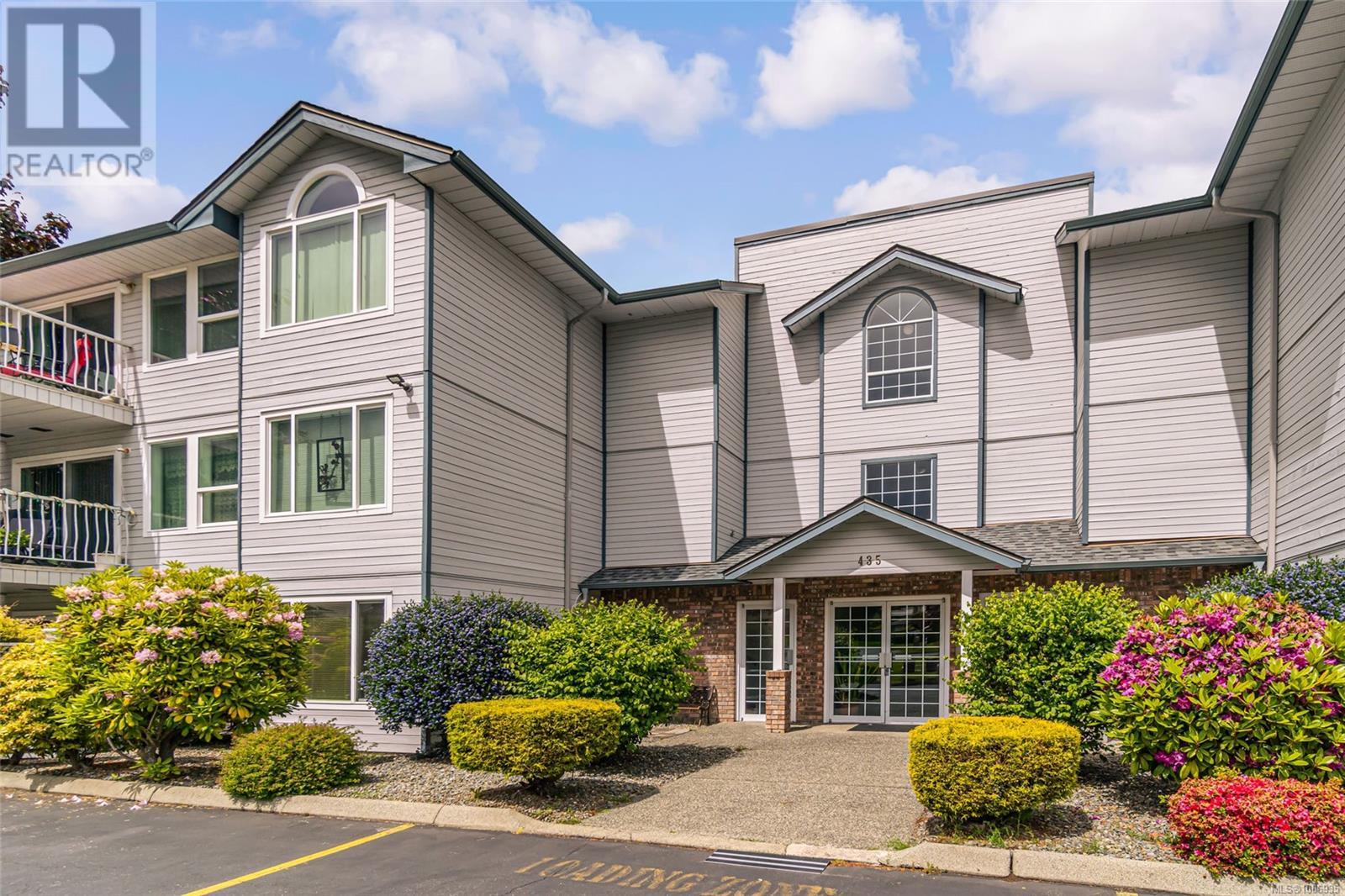 435 Morison Ave Unit 203 Ave, Parksville, BC V9P 2M7