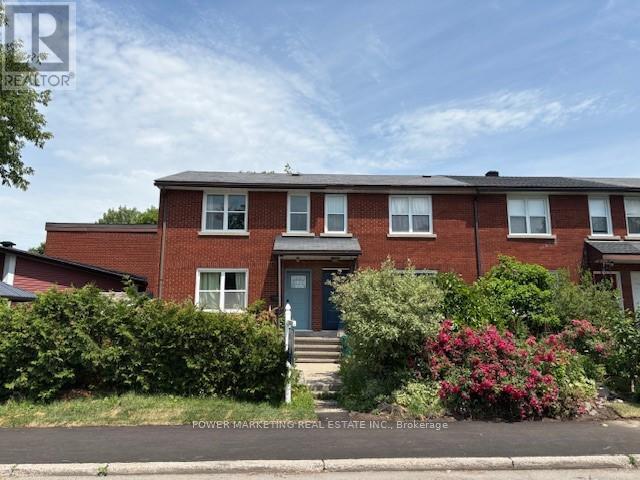 1047 Hollington St, Ottawa, ON K1Z 6L2