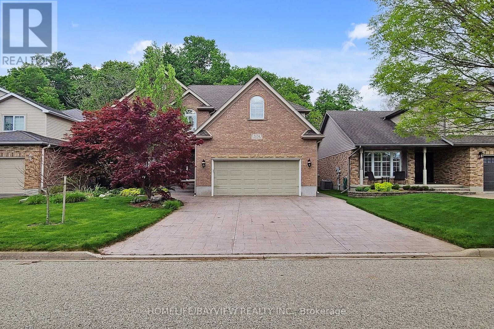 574 Sandbanks Cres, Waterloo, ON N2V 2K2
