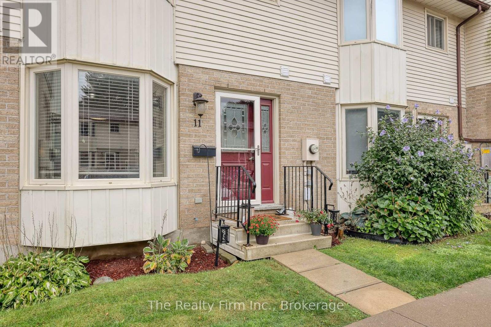 11 275 George St, Ingersoll, ON N5C 4A9