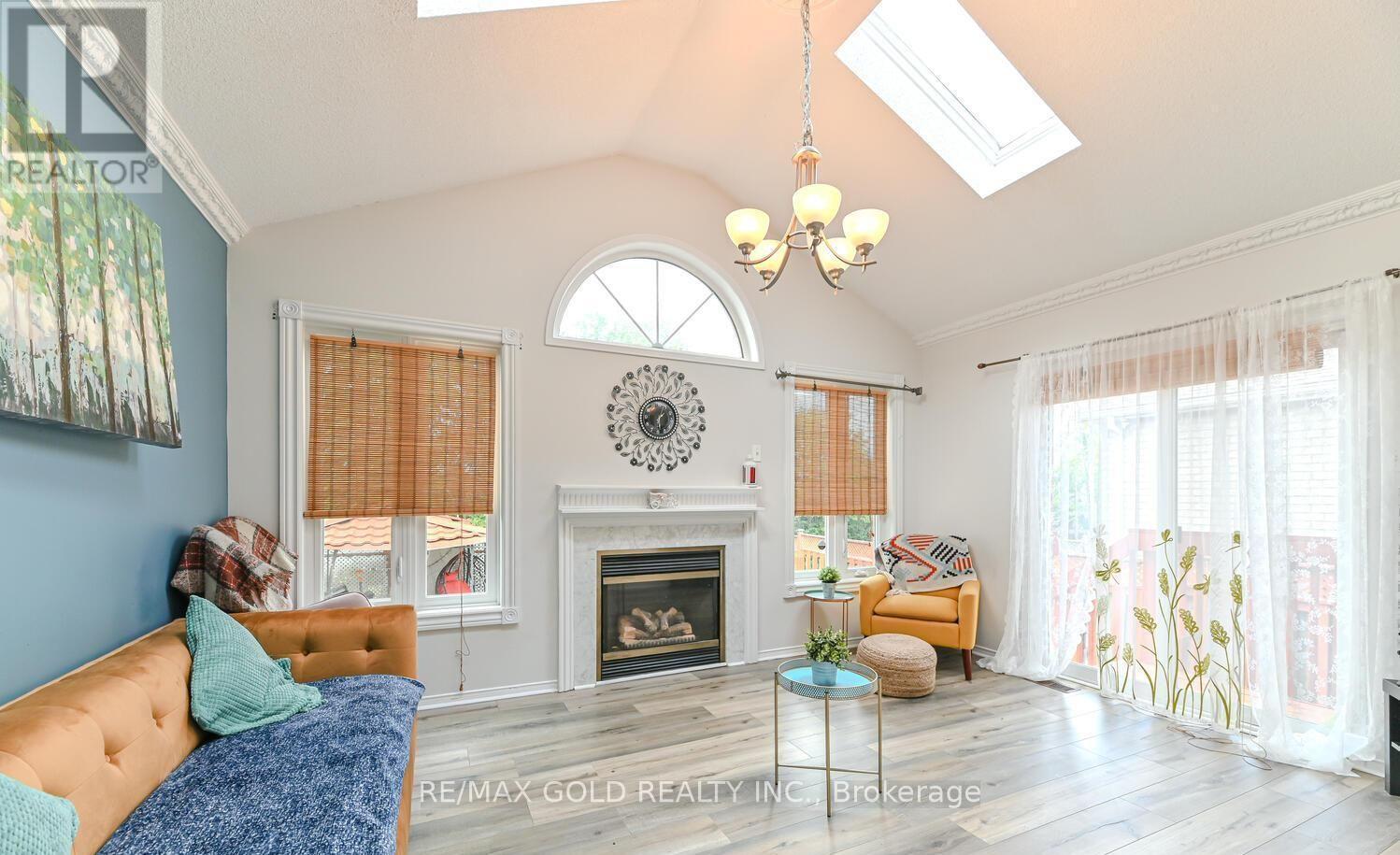 89 Black Forest Dr, Brampton Sandringham-wellington, ON L6R 2E6