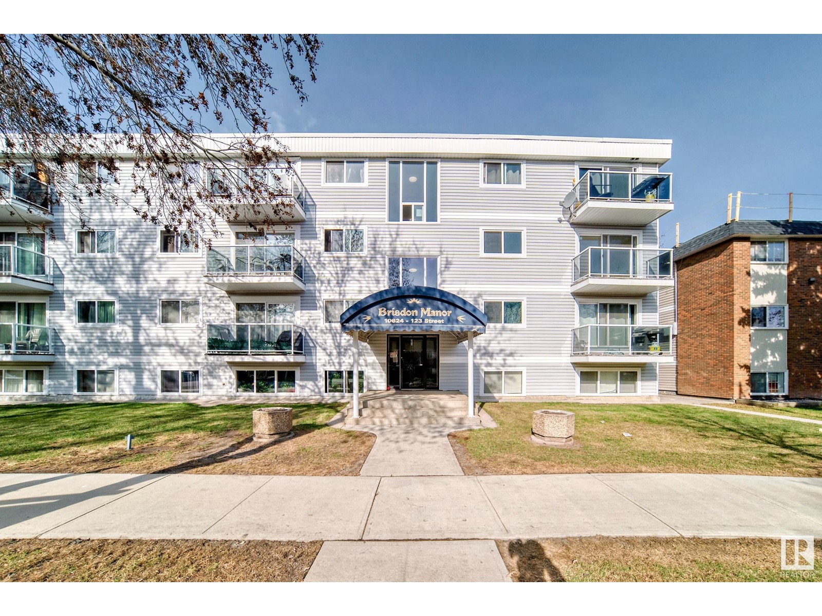 10624 123 Street Northwest #404, Edmonton, AB T5N 1P2