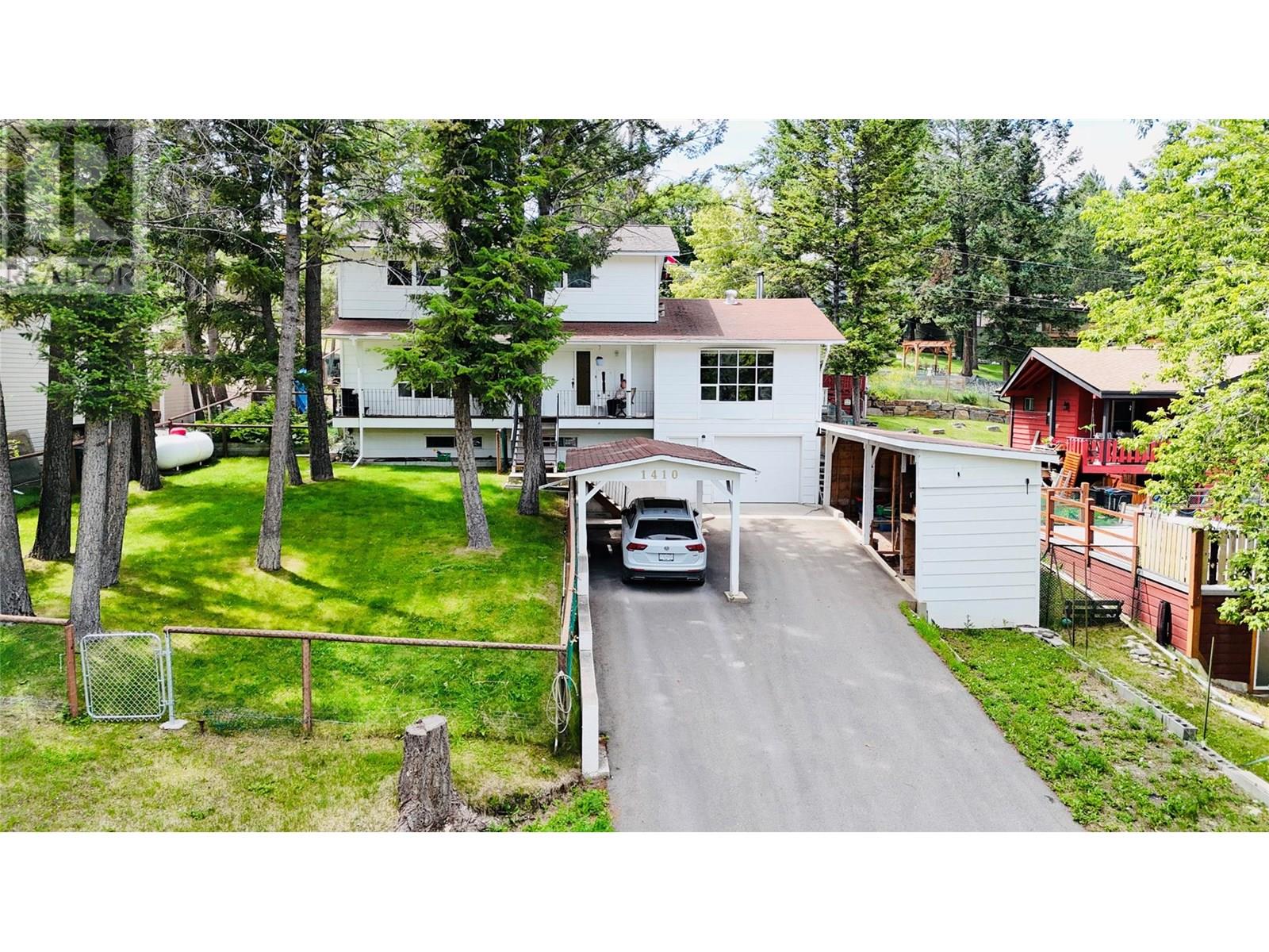 10 Avenue Unit 1410 #a, Invermere, BC V0A 1K0