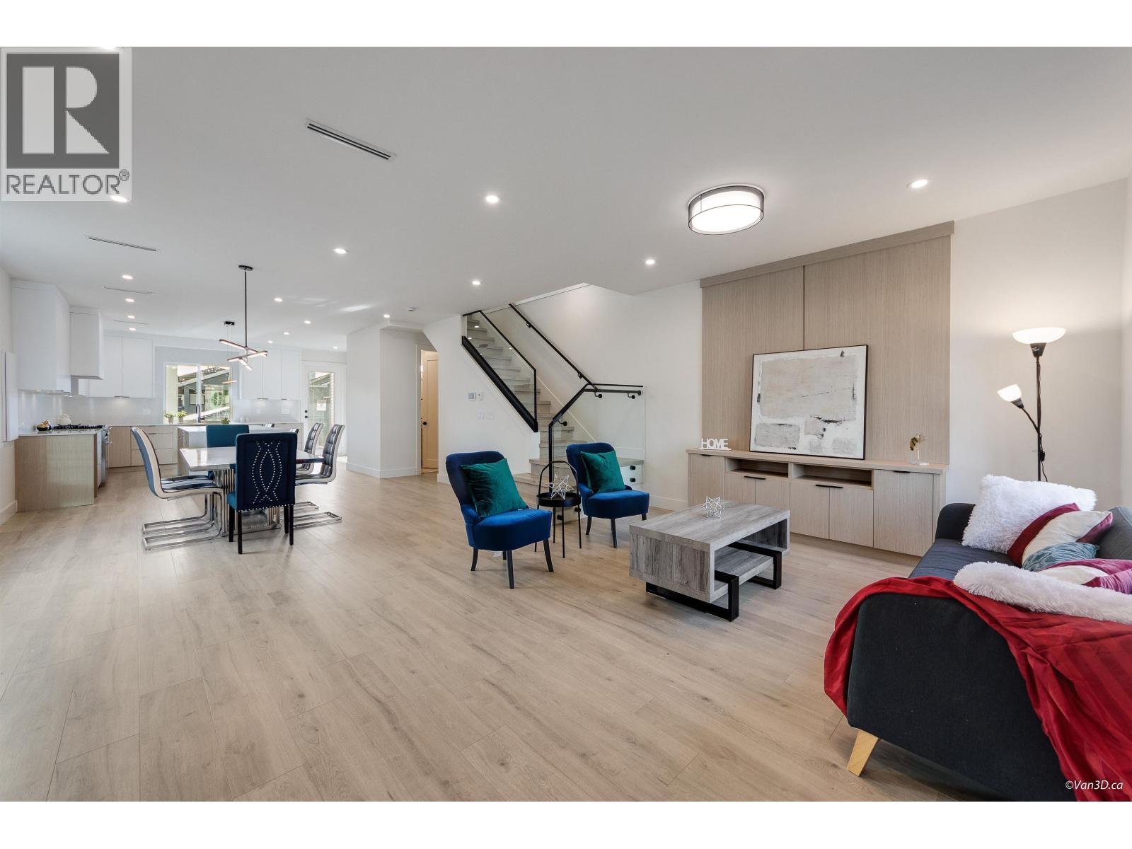 7893 2nd Street Unit 1, Burnaby, BC V3N 0K2