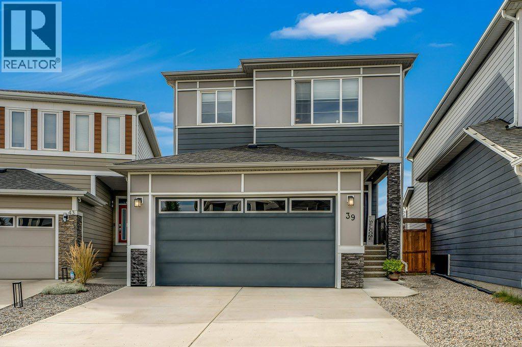 39 Cranbrook Grn SE, Calgary, AB T3M 2X1