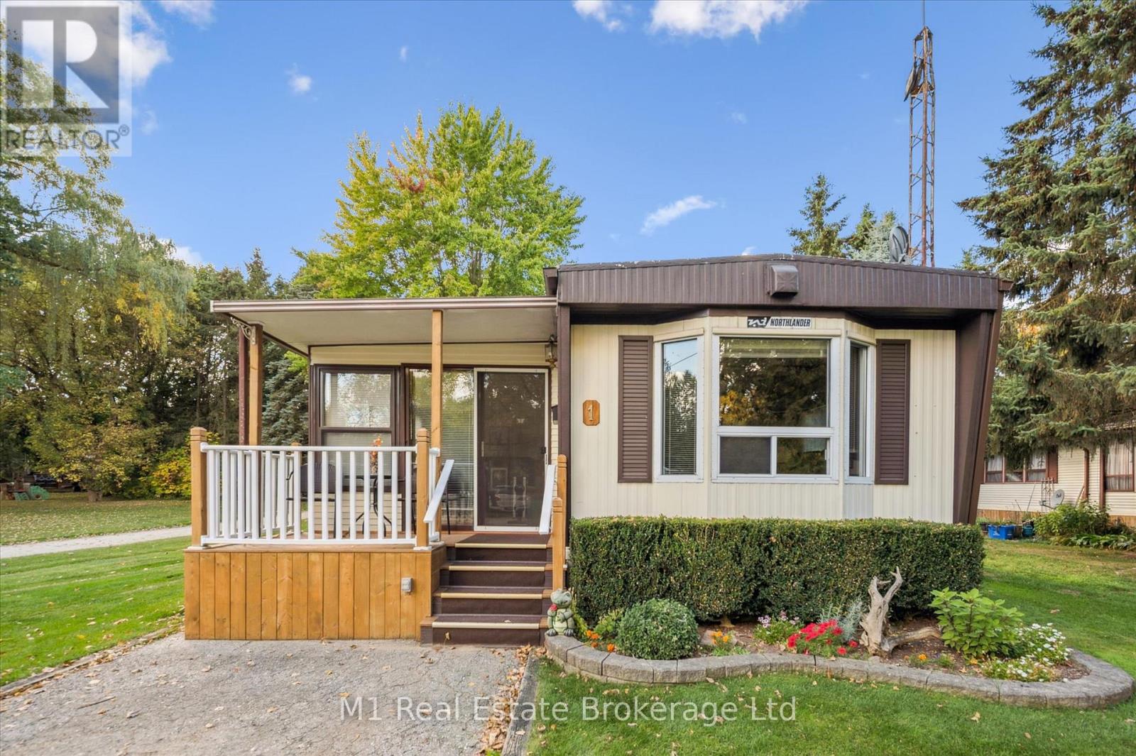 1 Grand Vista Dr, Wellington North, ON N0G 2L0