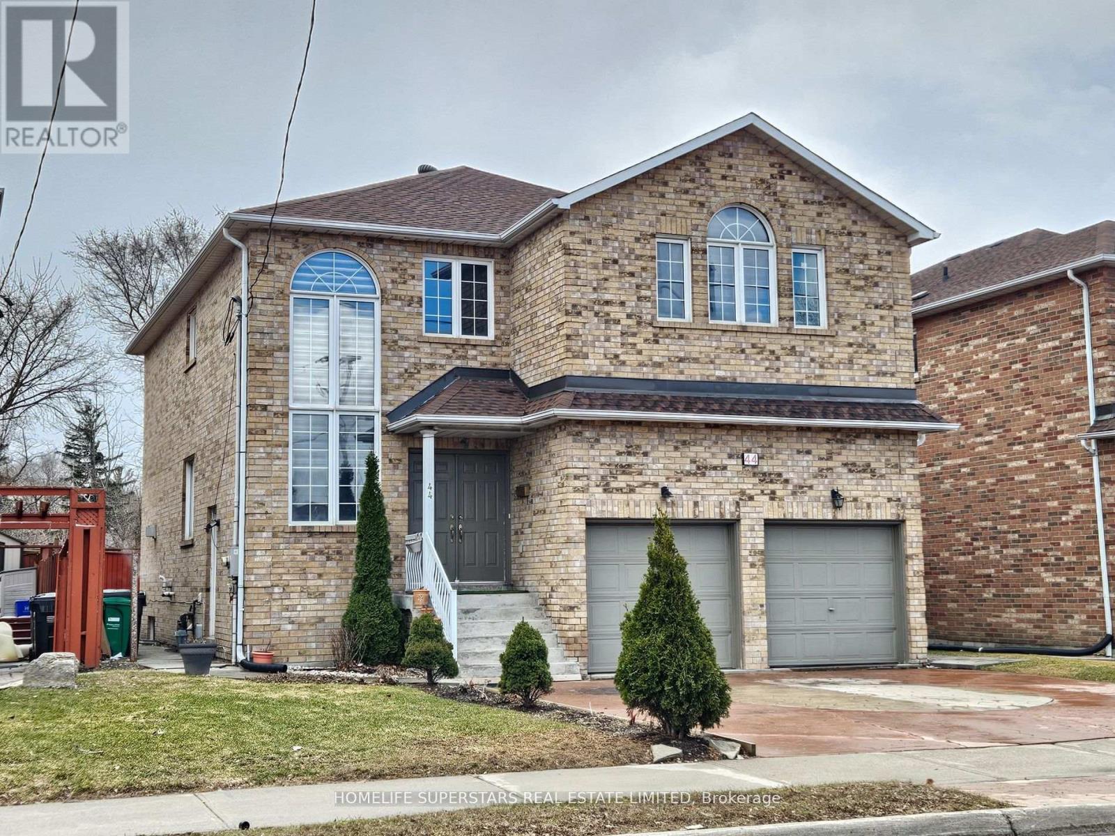 44 York St W, Mississauga, ON L4T 1E7