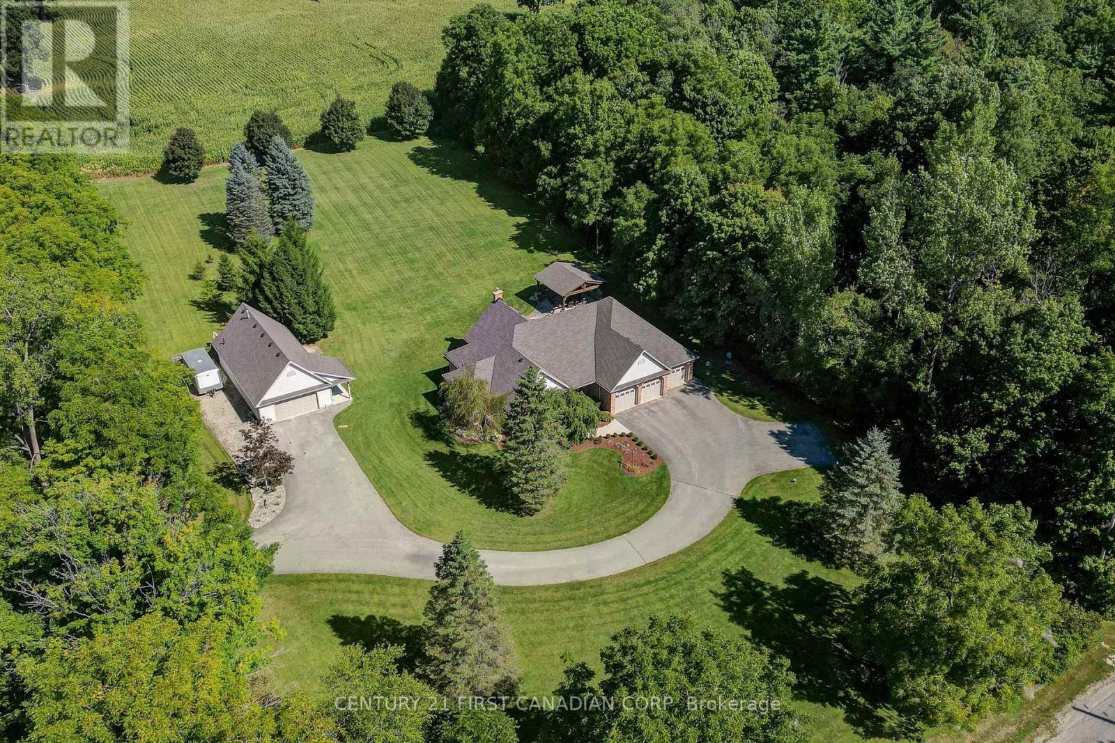 9430 Elviage Dr, London, ON N6K 4N5