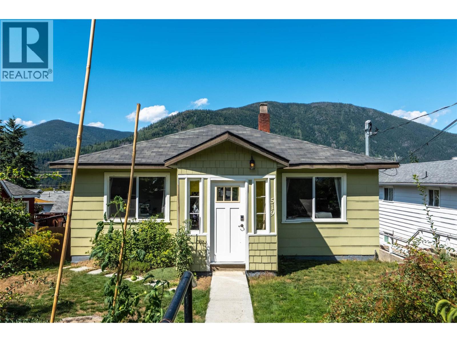 519 Robson St, Nelson, BC V1L 5A6