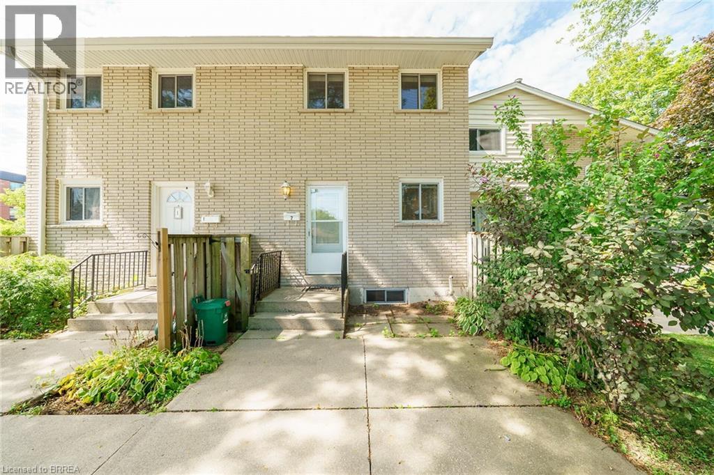 11 Colmar Place Unit 2, Hamilton, ON L9H 4L1