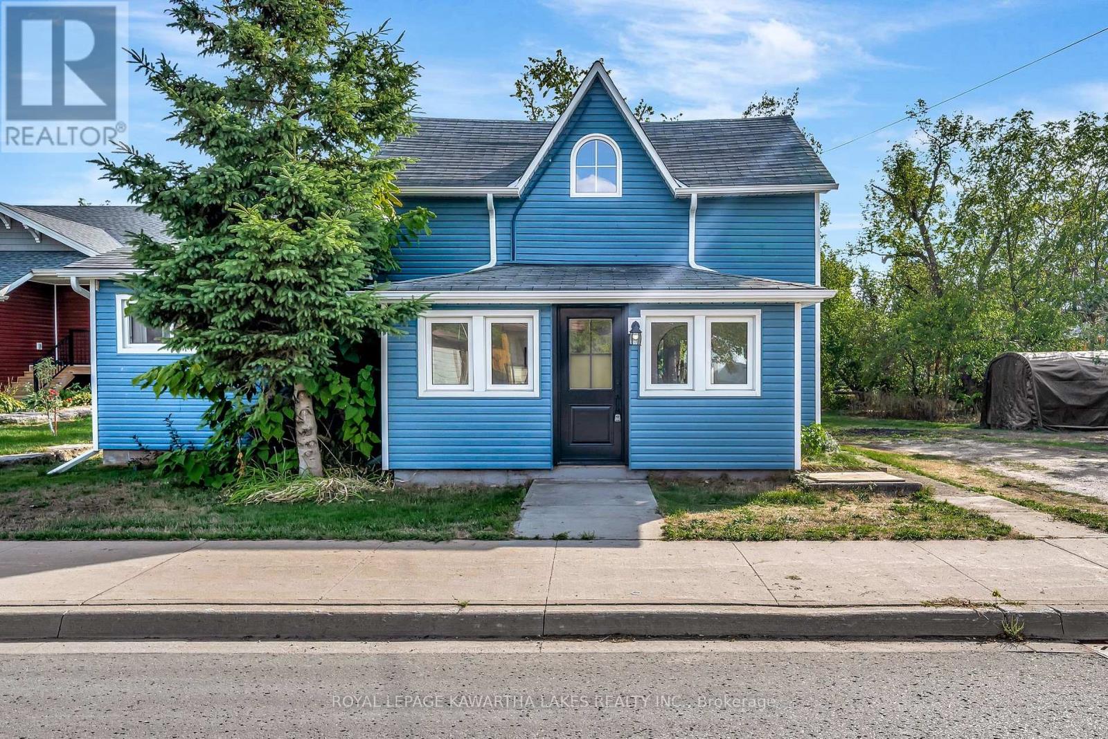 19 Prince St E, Kawartha Lakes, ON K0M 1A0