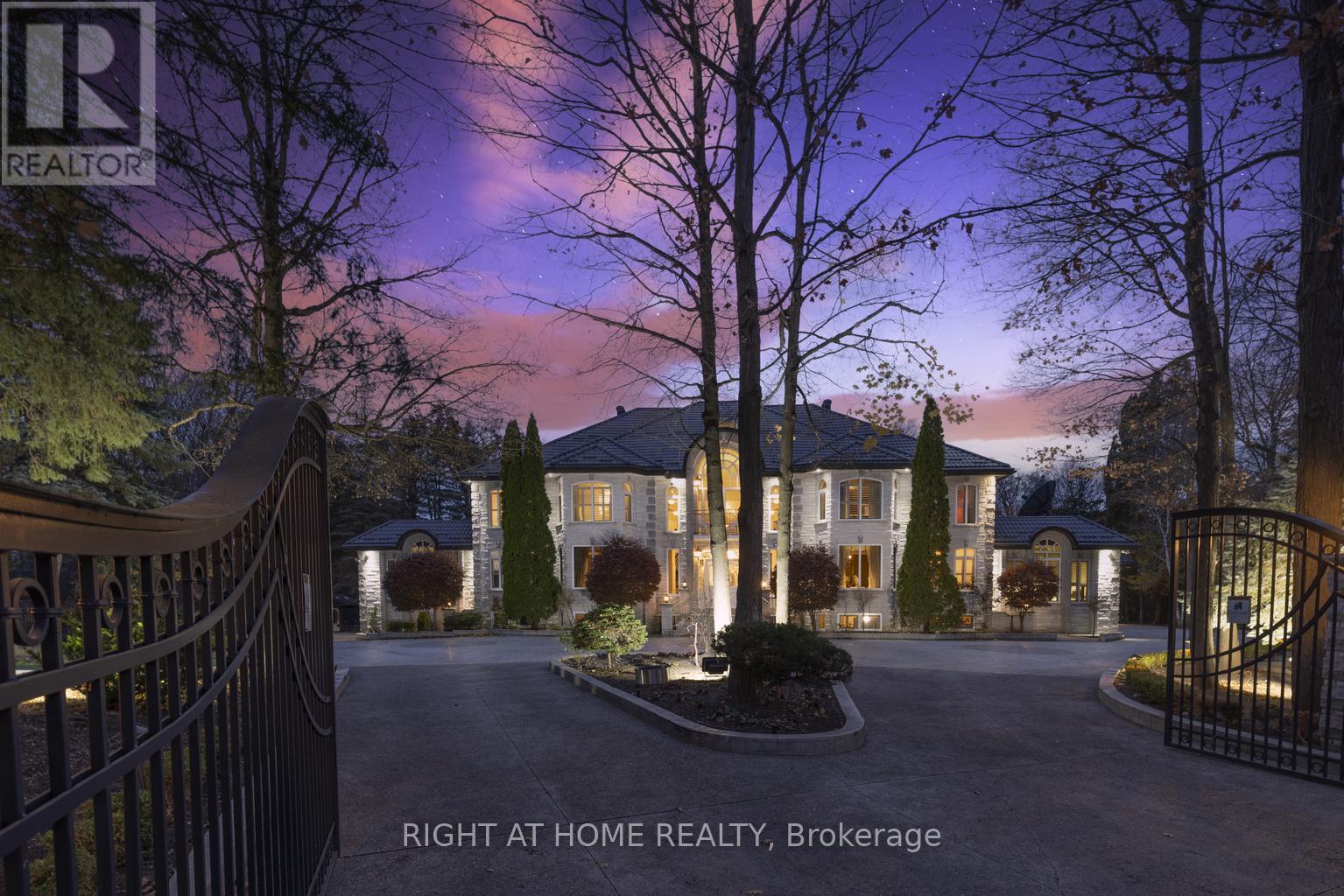 38 Sugarbush Ct E, Vaughan East Woodbridge, ON L4L 2Z2