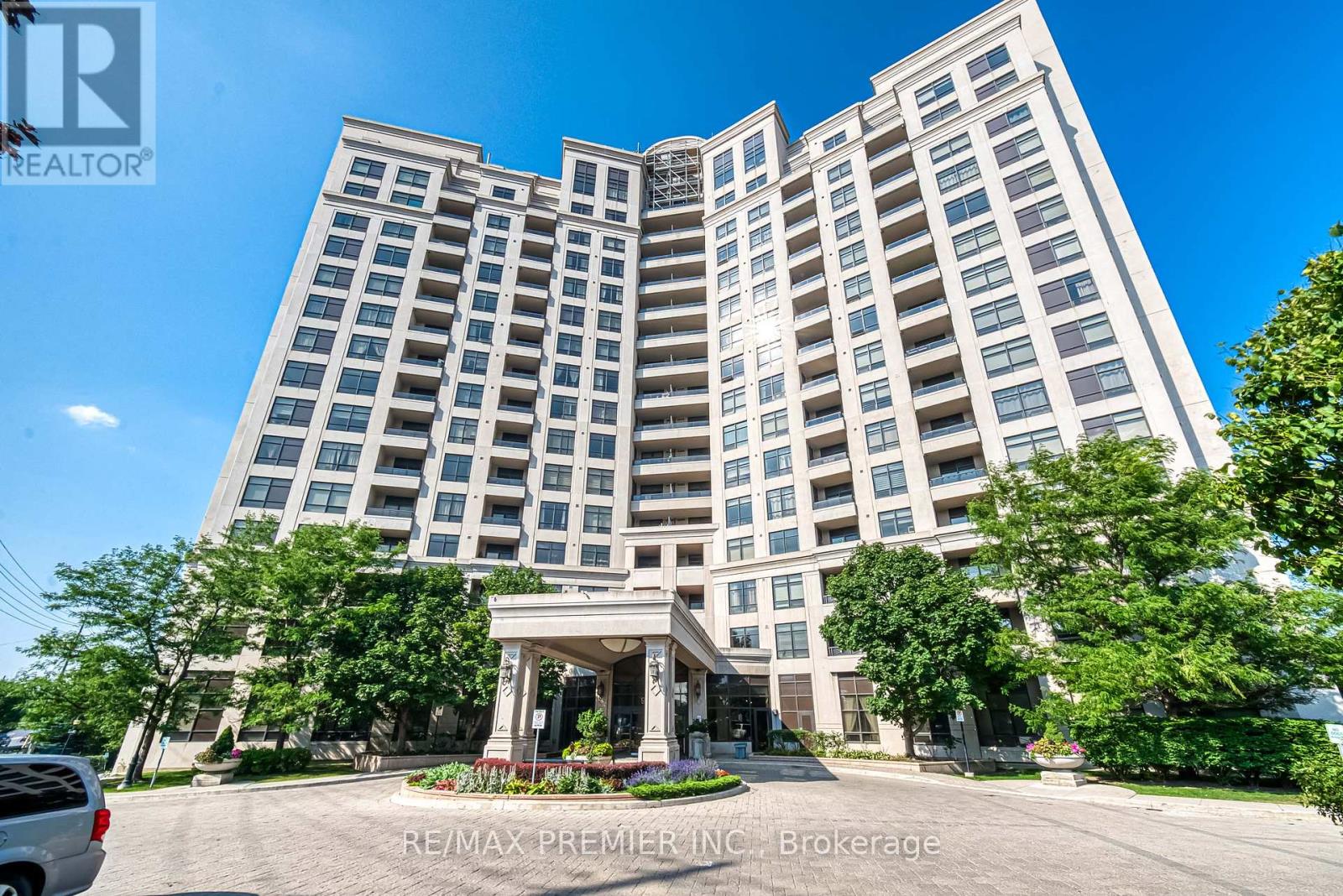 614 9225 Jane St, Vaughan, ON L6A 0J7